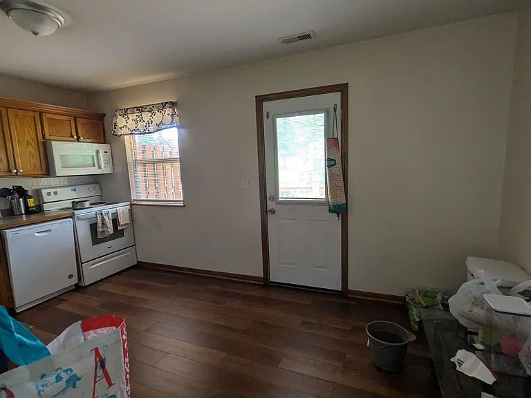 408 Blake Anthony Dr #B — Photo 7
