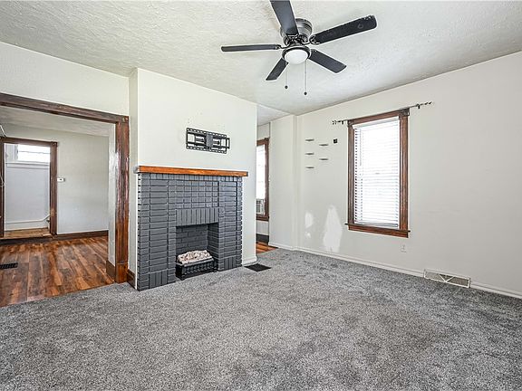 5th image of 114 Beaver St