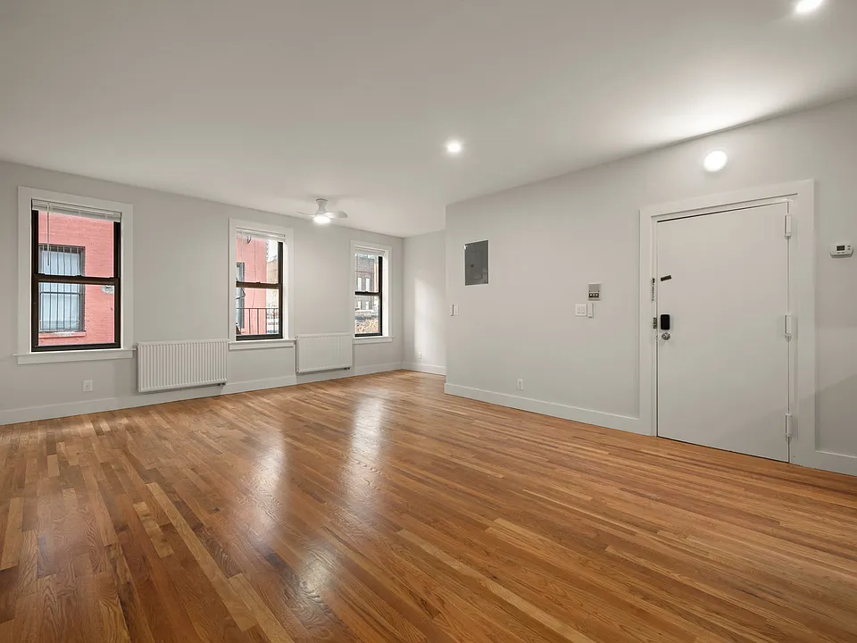 55 S 1st St #2R