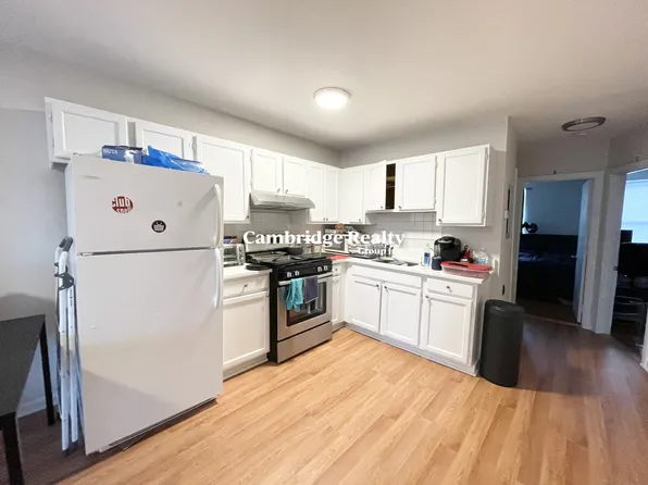 90 Hammond St, Roxbury Crossing, MA