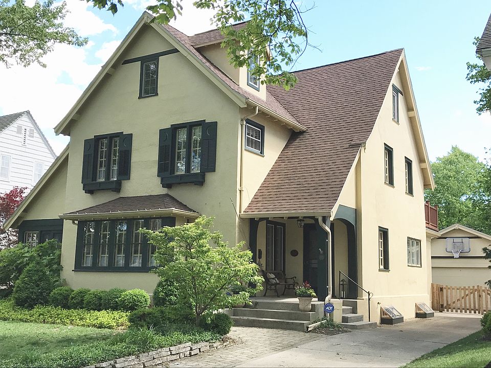 1st image of 112 Wisteria Dr