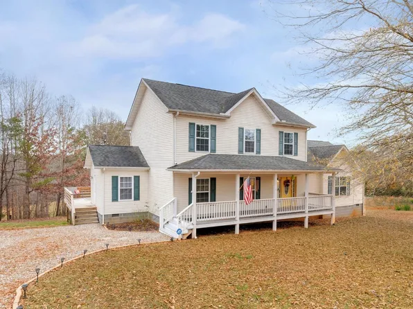 48 Charltons Ln, Dillwyn, VA 23936