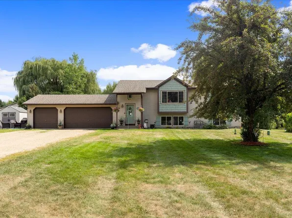 3488 Essen Rd NE, Cambridge, MN 55008