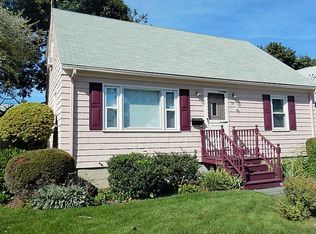 31 Rosemary St, Cranston, RI 02920