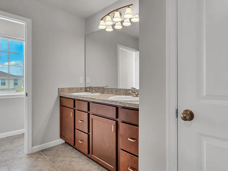 10735 Hawks Landing Dr — Photo 15