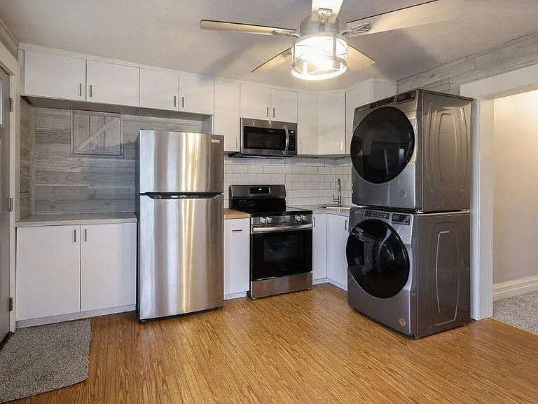 226 Bluff St #1/2 — Photo 6