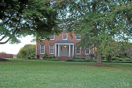 1st image of 105 Salem Dr