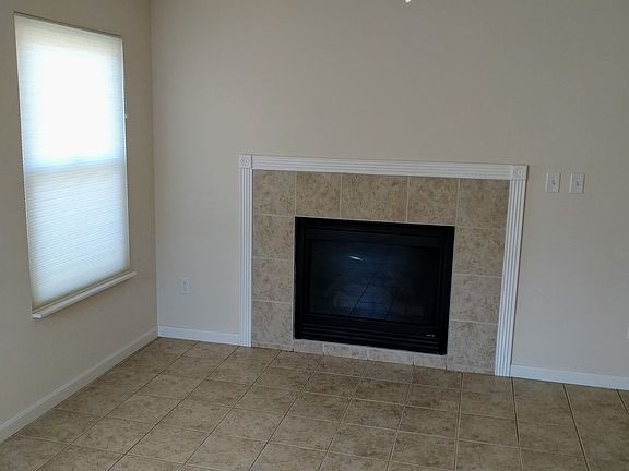 Sitting Room / Fireplace