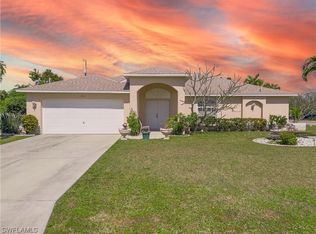 1517 NE 1st Ter, Cape Coral, FL 33909