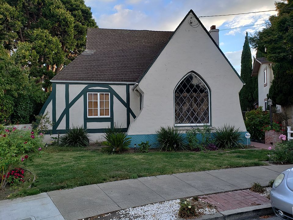 1st image of 539 Blossom Way