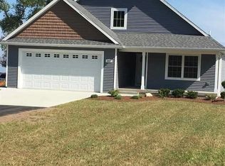 4904 W Houghton Lake Dr, Houghton Lake, MI 48629