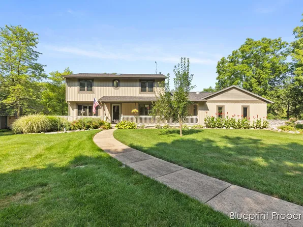 10555 Riverdale Rd, Middleville, MI 49333