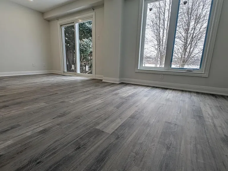 44 Lilac Ave — Photo 2