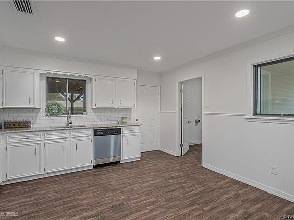 2nd image of 3230 Galaxy Dr