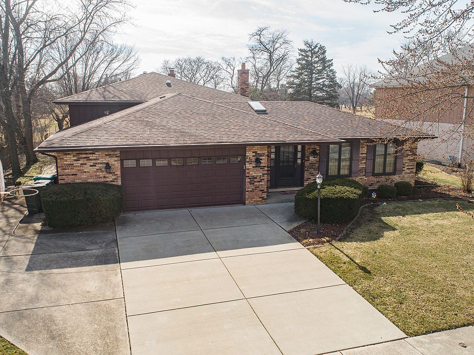 1st image of 8541 Golfview Dr
