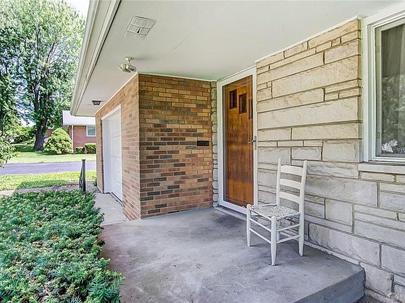 3rd image of 1362 Feldman Ave