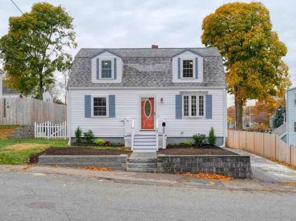 7 Weyham Rd, Weymouth, MA 02191