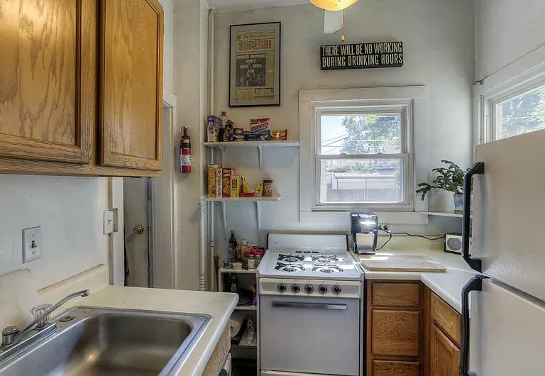 570 N Downing St #2 — Photo 3