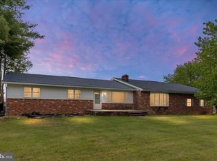 64 Shickle Ln, Inwood, WV 25428