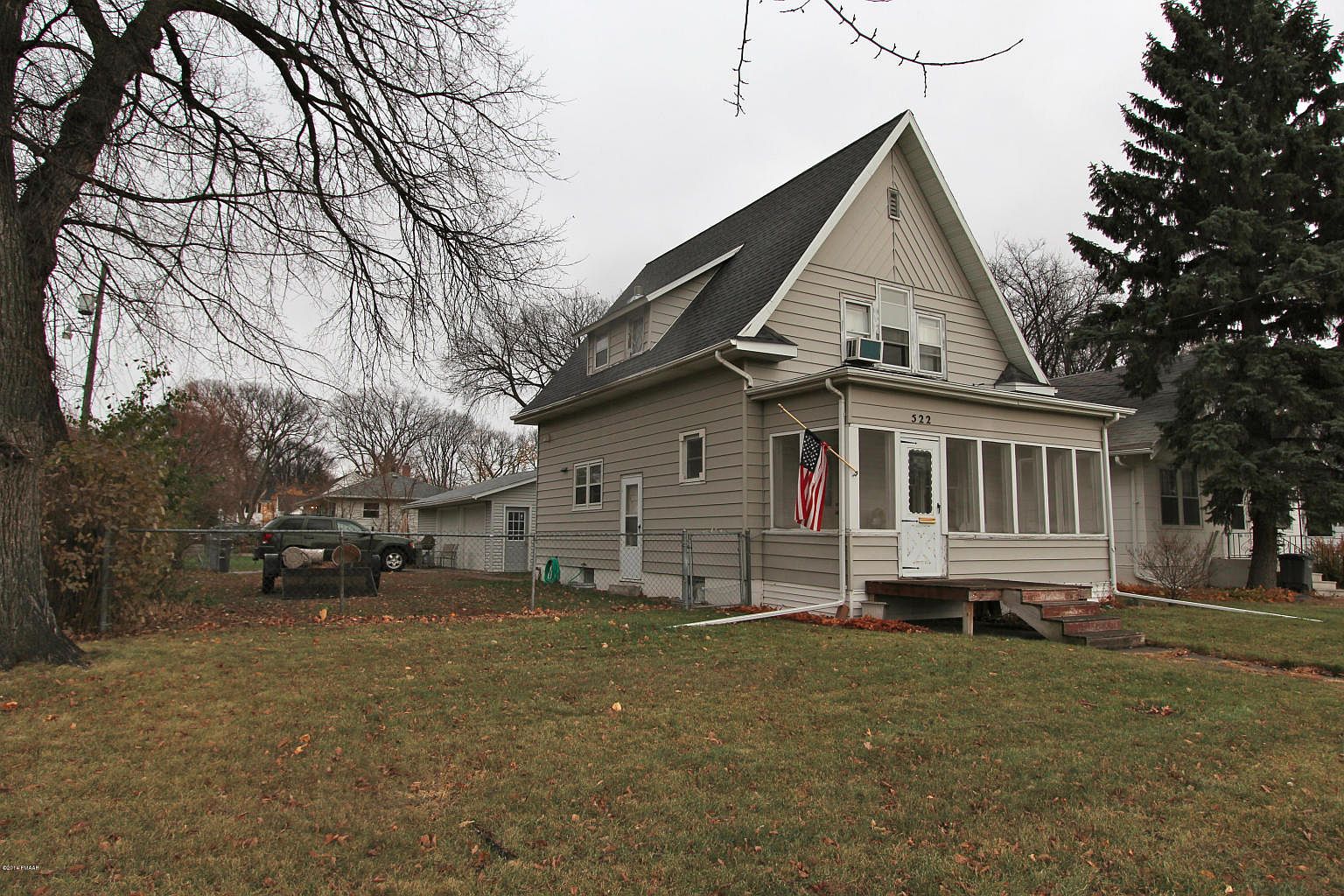 522 9th St N, Moorhead, MN 56560 Zillow