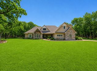 7811 Angelina Dr, Athens, TX 75752