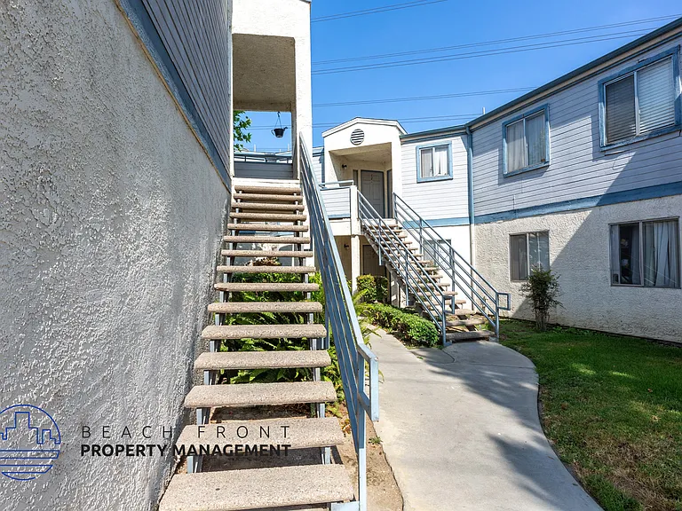 7739 Bradwelll Ave. — Photo 5