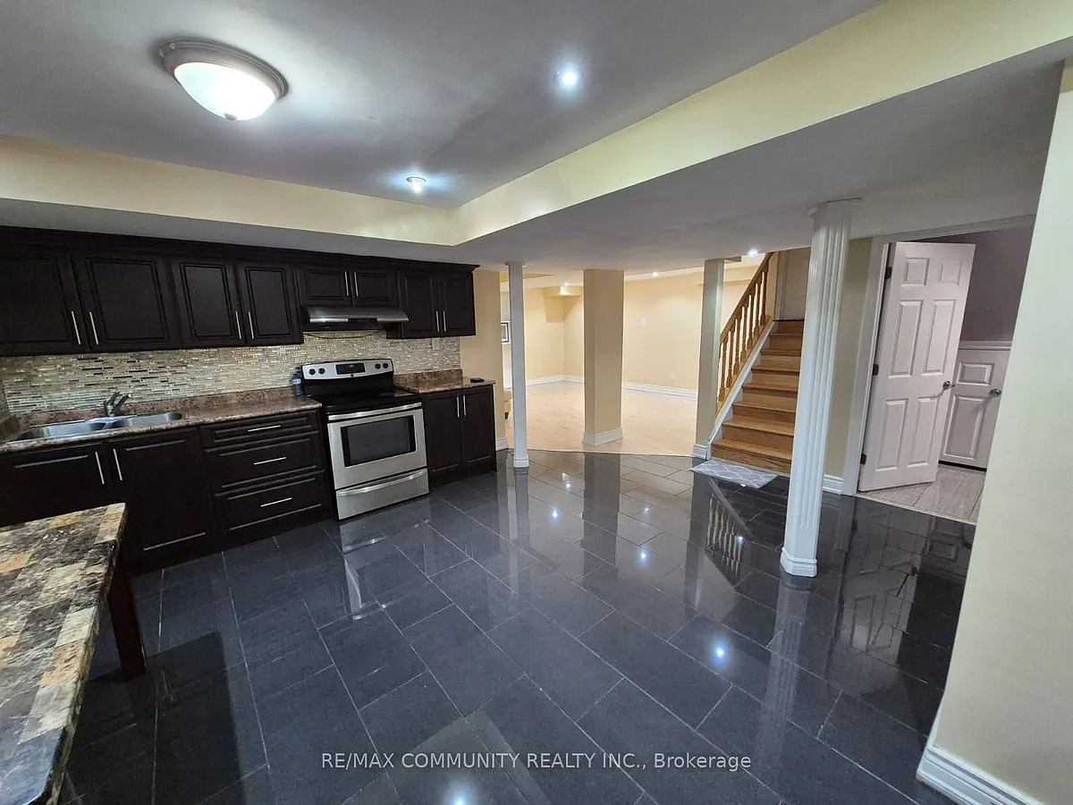 Building Photo - 63 Beverton Cres #BASEMENT
