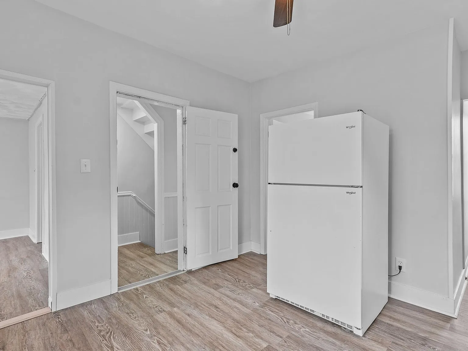 25 Amity St — Photo 3
