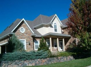2123 Emerald Dr, Longmont, CO 80504