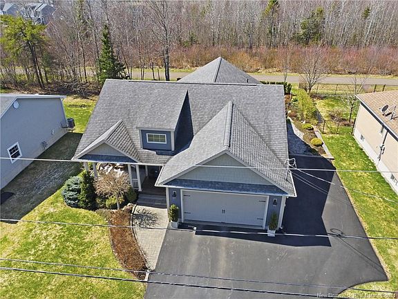 4th image of 20 Forest Grove Rd