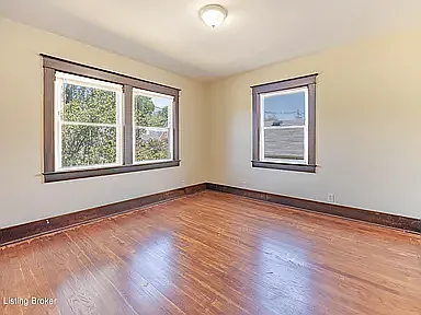 1902 Payne St #2 — Photo 12