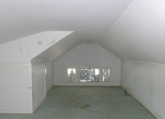 4th image of 609 Vermont Ave