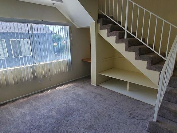 2nd image of 10706 Victory Blvd