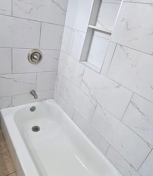 405 S Kroeger St — Photo 35