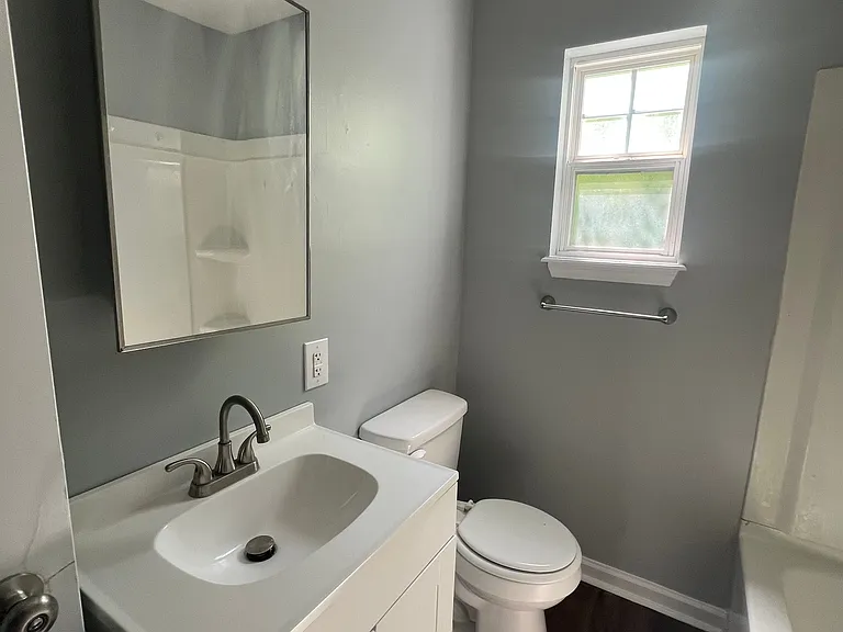 1731 Sonne Ave — Photo 15