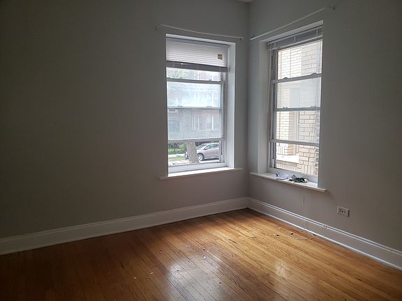 2nd image of 4839 N Kimball Ave #N1