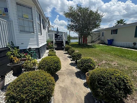 2nd image of 3832 Covington Dr