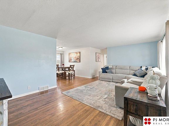 5th image of 1231 Sunset Dr