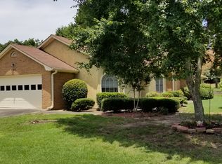 7161 Woodridge Ln, Union City, GA