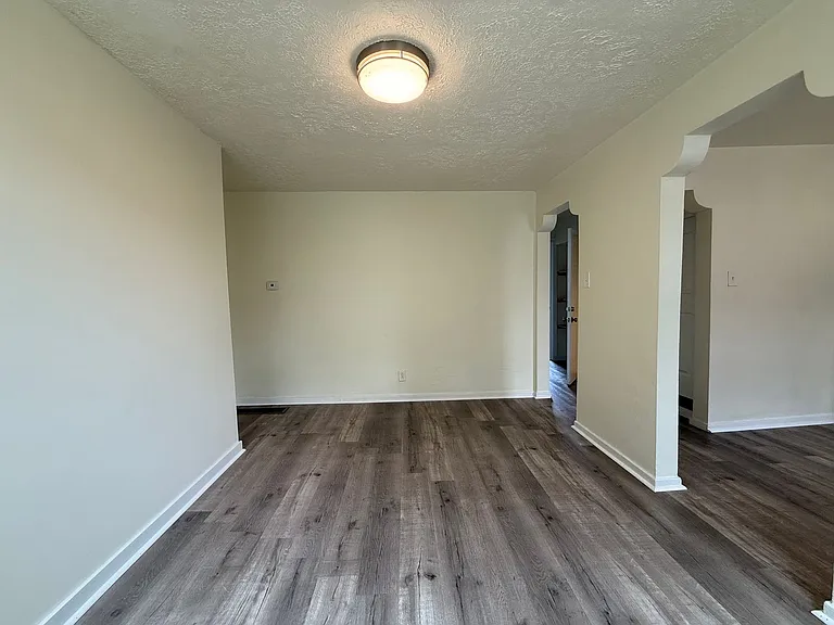 10 Exeter St #2 — Photo 11