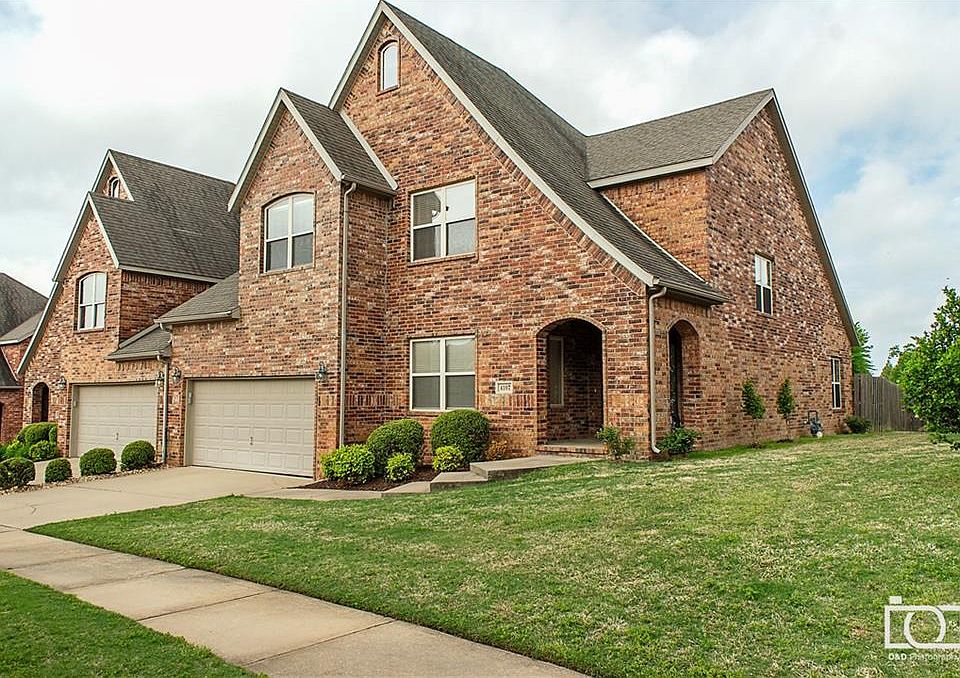 1st image of 4107 N Meadow View Dr