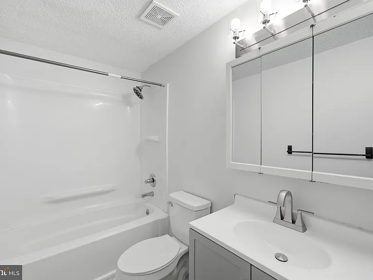 217 Vista Ct — Photo 14