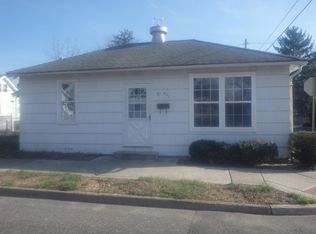 411 4th Ter, Egg Harbor City, NJ 08215