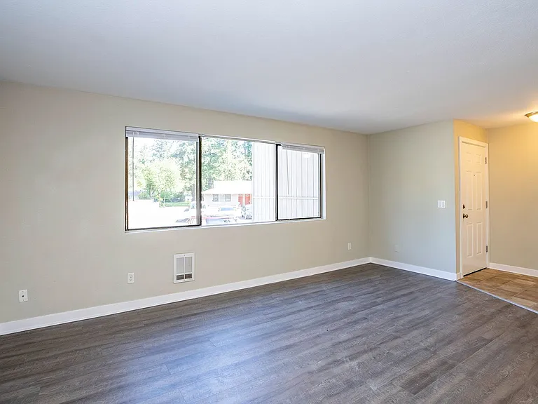 American Lake Townhomes — Photo 32