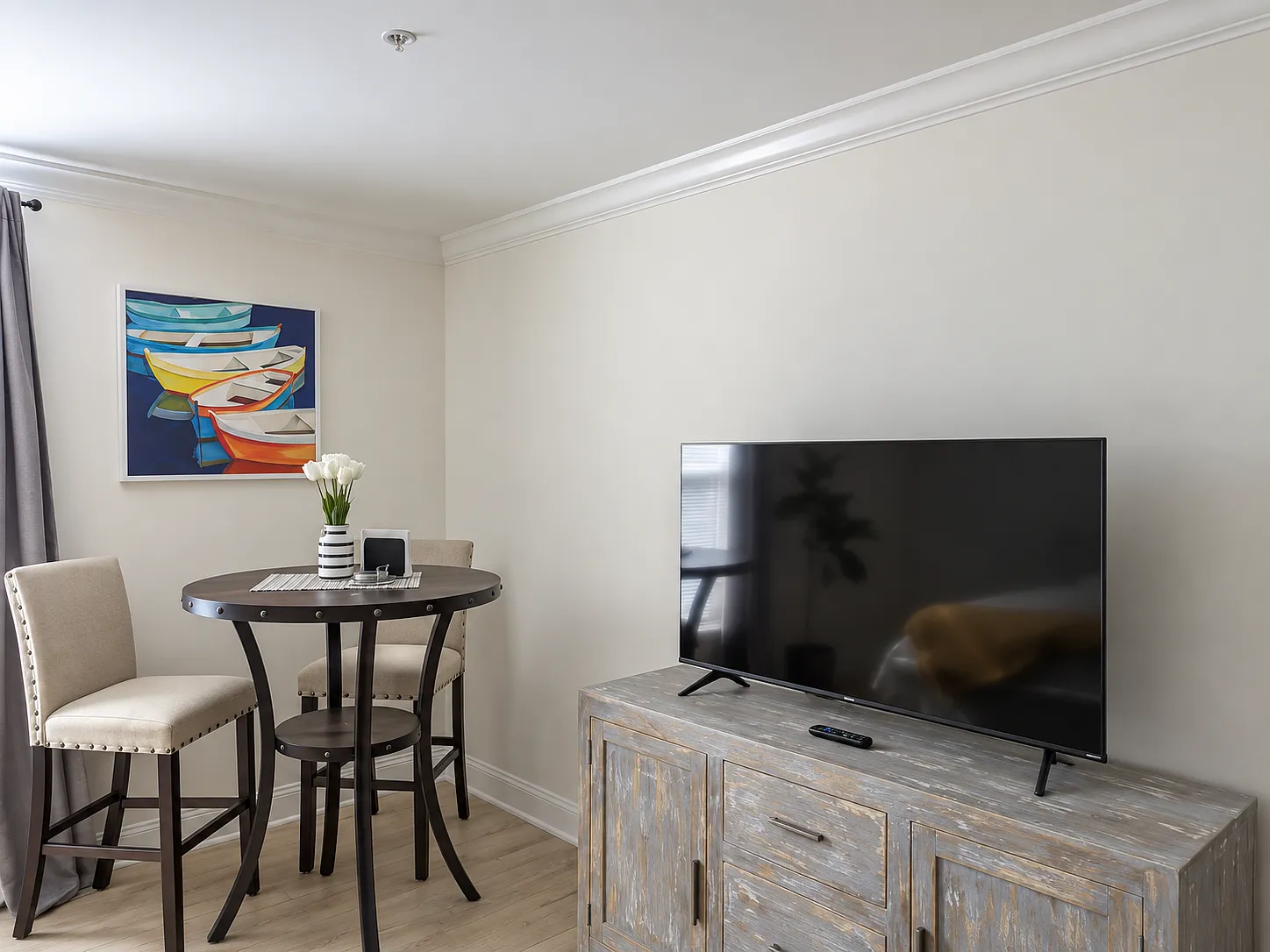 Studio, 400 sqft, $1,795 — Photo 3