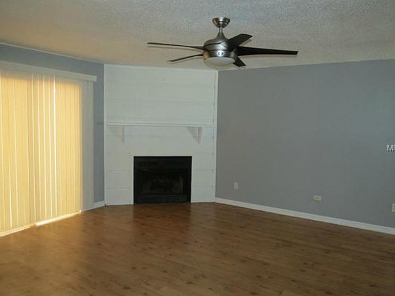 5th image of 11911 Dietz Dr #14