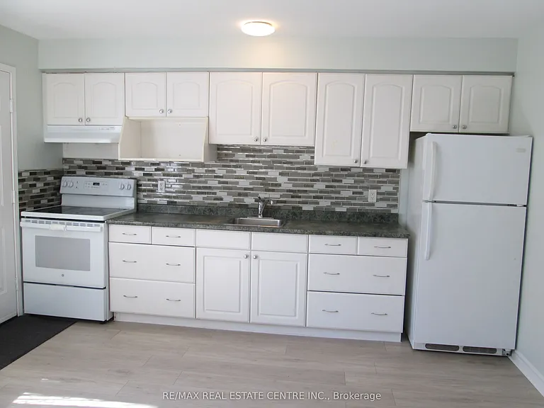 648 Francis Rd — Photo 11