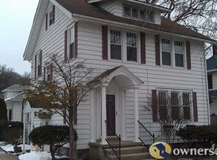 130 N 4th St, Savanna, IL 61074