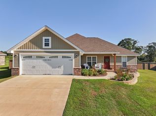 30 N Slade Rd, Sumrall, MS 39482