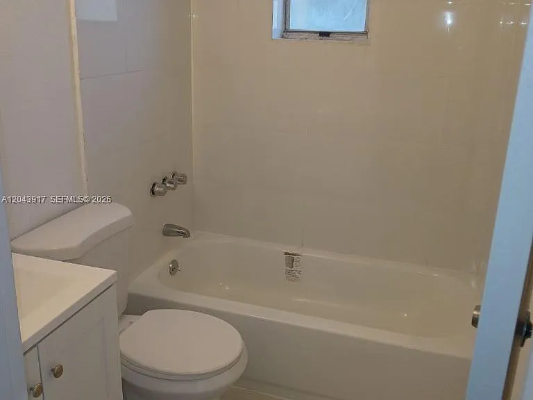 1003 SW 15th Ave #6 — Photo 5